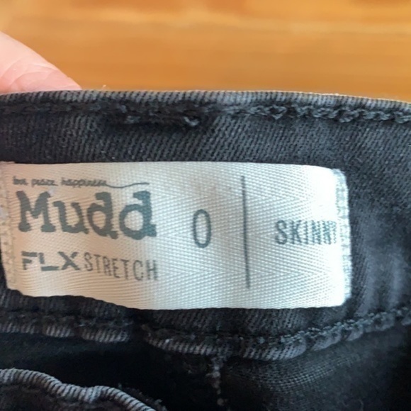 Mudd Black pant and Union Bay khaki pants skinny - Picture 10 of 15